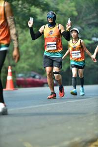 BIB: 42598
                            <button type="button" onclick="openModal(10127098)" class="btn btn-primary btn-sm float-right btn-popup" data-toggle="modal" data-target=".modal-high-quality">
                        <i class="fas fa-shopping-cart"></i> Add to Cart
                    </button>
                                            <button type="button" onclick="isThisMe(10127098, true)" class="btn btn-success btn-sm float-right btn-popup btn-isme hidden" data-toggle="tooltip" data-placement="bottom" title="นี่คือรูปของคุณใช่ไหม คลิกที่นี่เพื่อเอาเข้าอัลบั้ม">
                        <i class="fas fa-plus"></i> Add to album
                    </button>
                    <button type="button" onclick="isThisMe(10127098, false)" class="btn btn-warning btn-sm float-right btn-popup btn-isnotme hidden">
                        <i class="fas fa-ban"></i> Remove from album
                    </button>